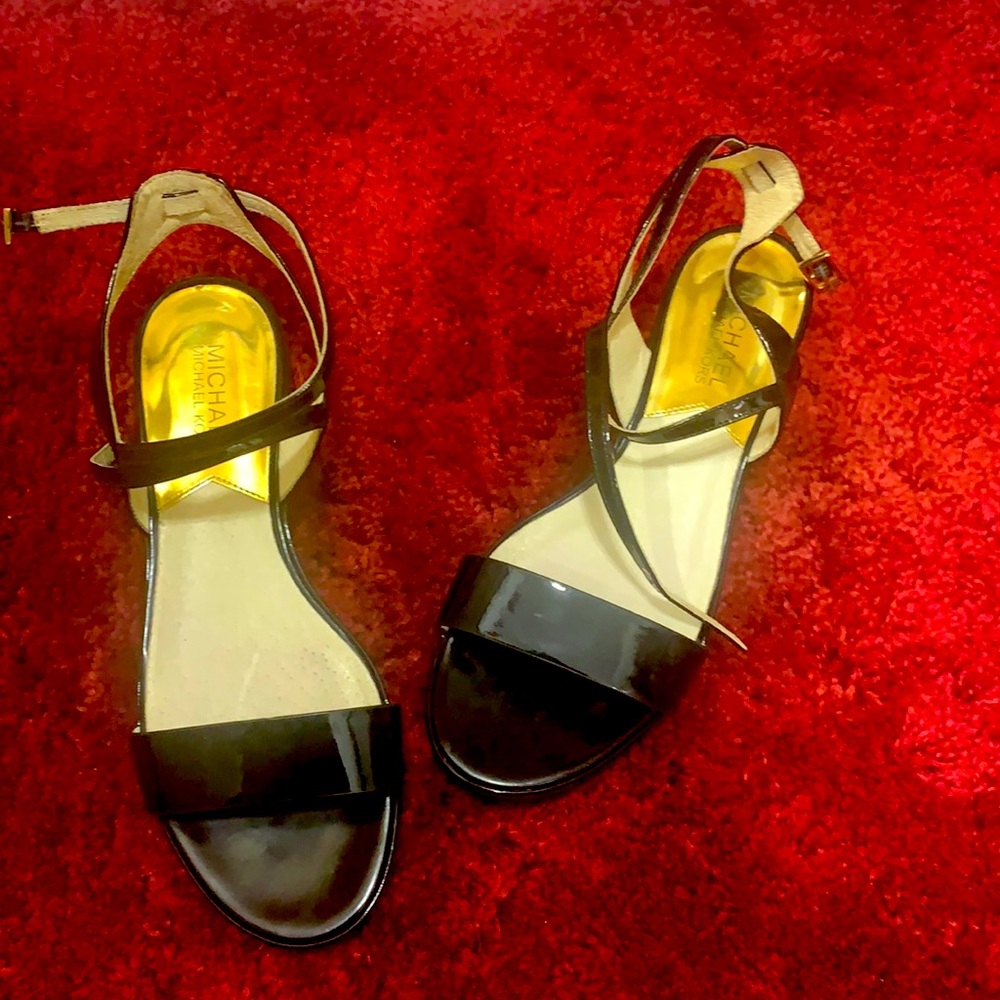 MK sandals